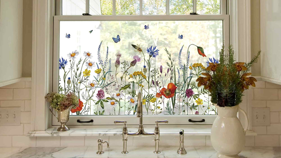 Window border and corner clings on glass edges